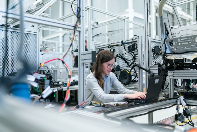 Manufacturing & Factory Workers
